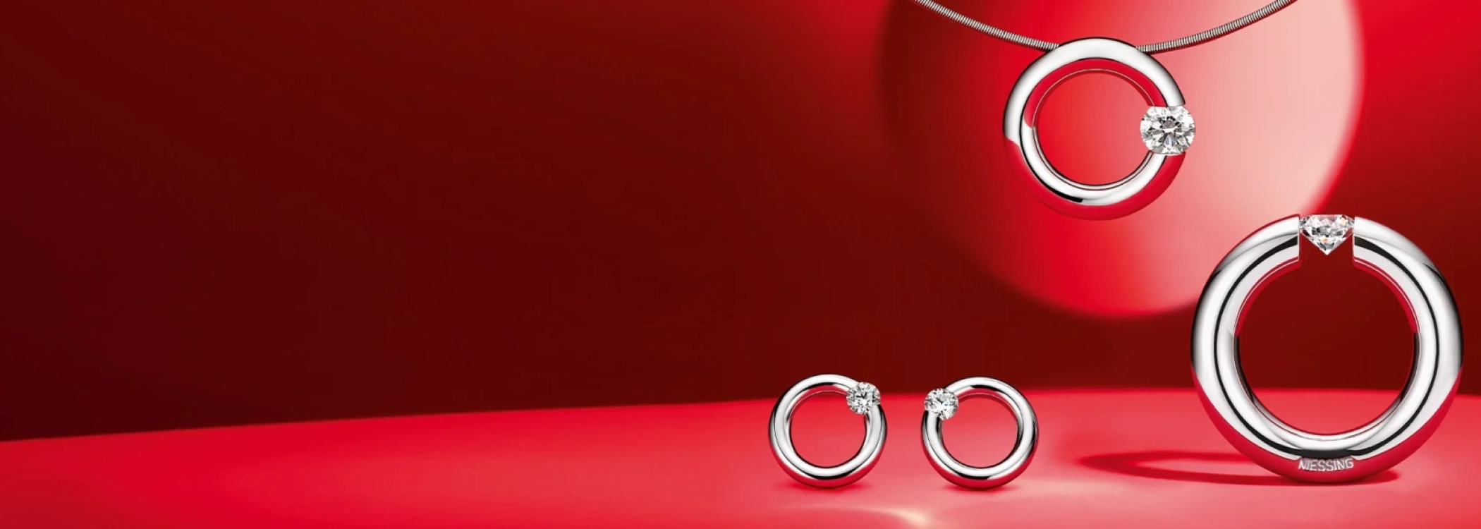 耳 環_Banner